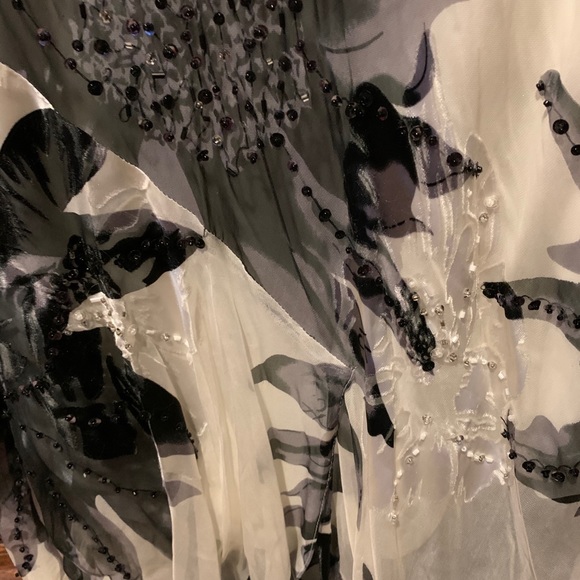 Cashe blk/white floral beaded fringe flow dress - Picture 9 of 14